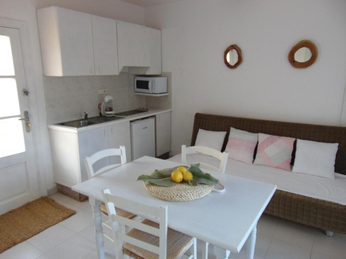 Apartamentos Colomar Es Figueral Exterior photo